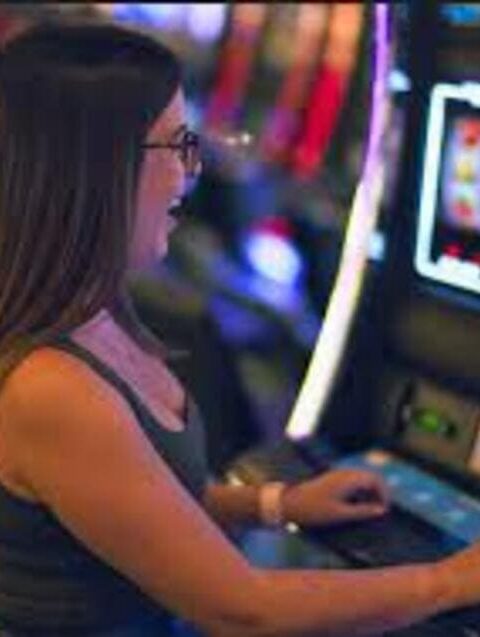 how to play online slots games